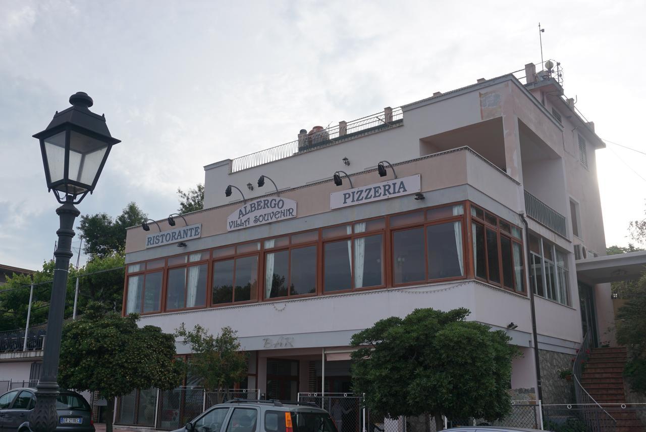Hotel Villa Souvenir Forza dʼAgro Екстериор снимка